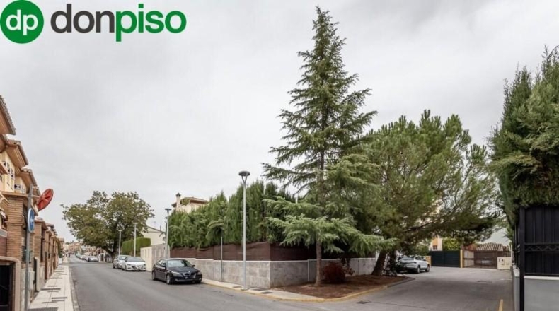 Granada - Peligros - 461m2
