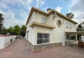 Chalet independiente con terreno en venta en la España, Elche, ref: TR399314 foto