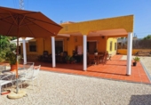 Chalet independiente con terreno en venta en la España, Alicante, ref: TR398740 foto