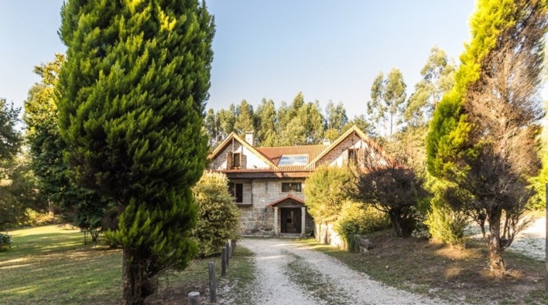 La Coruna - Cotobade - 8000m2