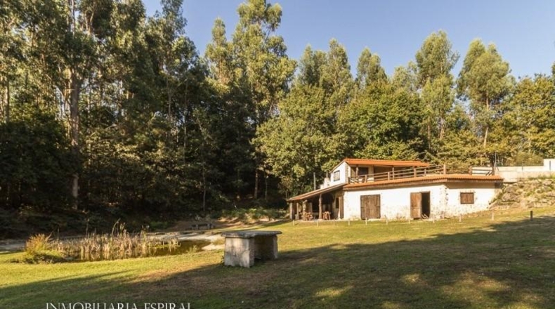 La Coruna - Cotobade - 8000m2