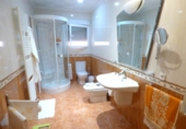 Chalet independiente con terreno en venta en la España, Villajoyosa, ref: TR399932 foto