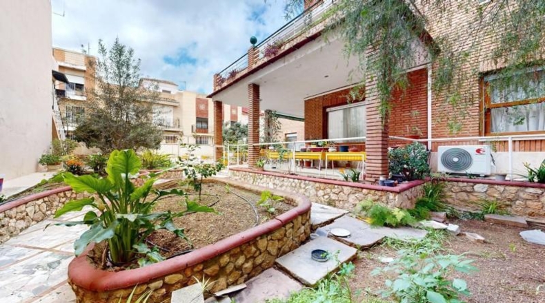 Girona - Torrent - 538m2
