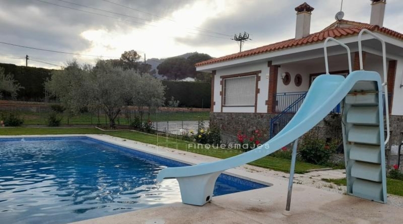 Girona - Roses - 11166m2