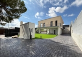 Chalet independiente con terreno en venta en la España, Molina de Segura, ref: TR399361 foto