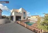Casa de pueblo en venta en la España, Vilanova i la Geltrú, ref: TR398946 foto