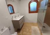 Отдельно стоящий дом с участком на продажу в городе l'Ametlla de Mar Фото