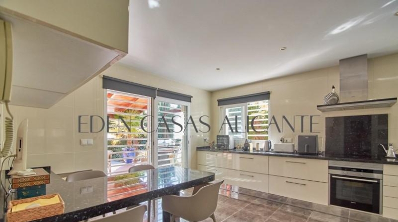 Barcelona - Sant Joan Despí - 1020m2