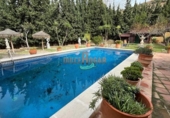 Chalet independiente con terreno en venta en la España, Málaga, ref: TR398199 foto