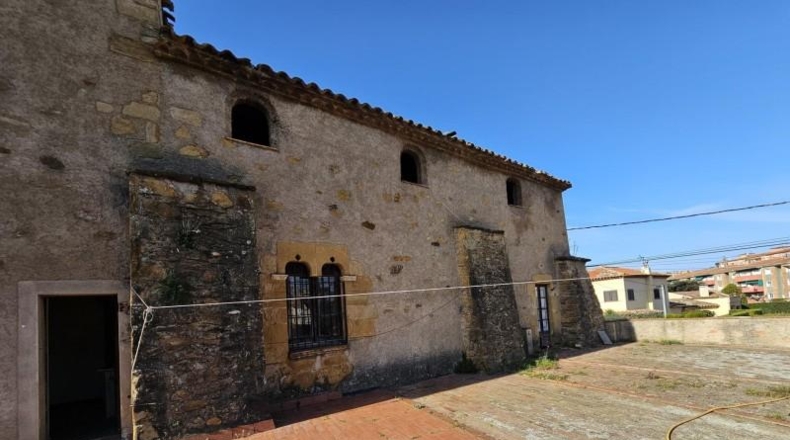 Girona - la Bisbal d'Empordà - 3059m2