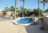 Xalet independent amb terreny en venda a la España, Alacant, ref.: TR399013 foto