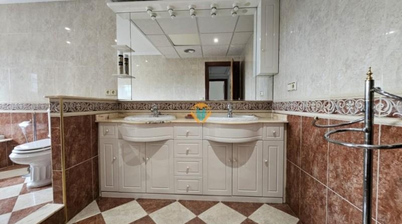 Alicante - Benidorm - 749m2