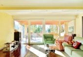 Chalet independiente con terreno en venta en la España, Alicante, ref: TR388003 foto