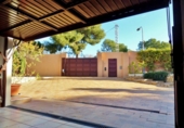 Chalet independiente con terreno en venta en la España, Alicante, ref: TR388003 foto