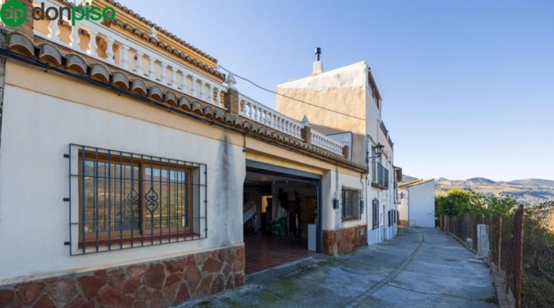 Granada - Píñar - 1713m2