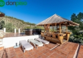 Chalet independiente con terreno en venta en la España, Alcaudete, ref: TR399802 foto