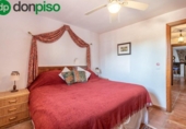 Chalet independiente con terreno en venta en la España, Alcaudete, ref: TR399802 foto