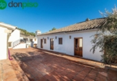 Chalet independiente con terreno en venta en la España, Alcaudete, ref: TR399802 foto
