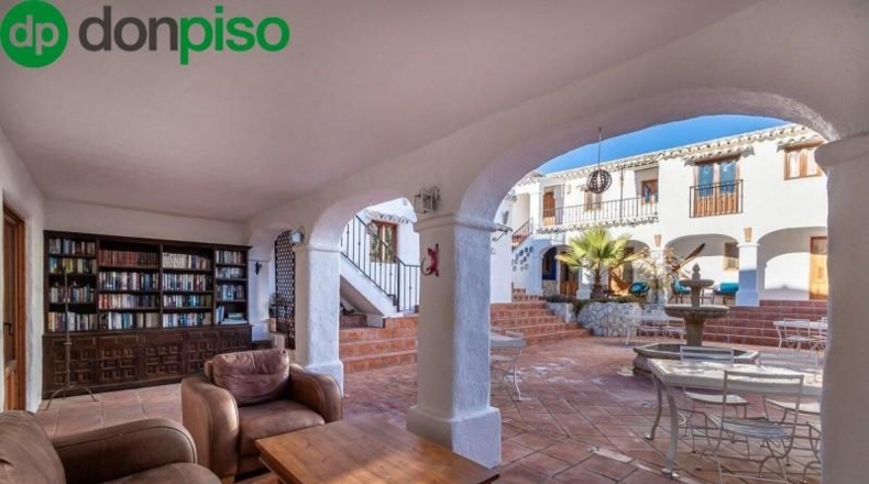 Jaén - Alcaudete - 3600m2