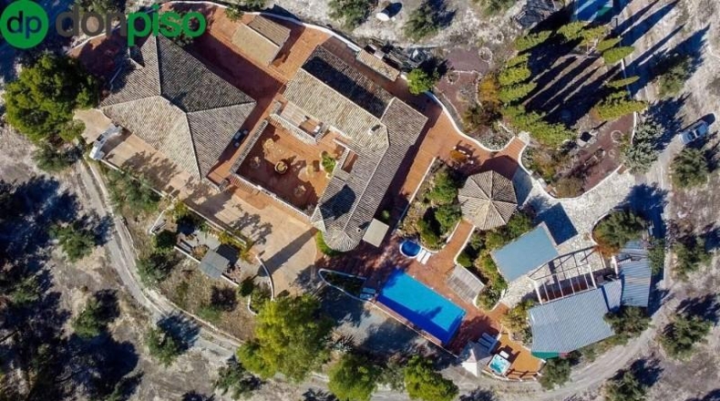Jaén - Alcaudete - 3600m2