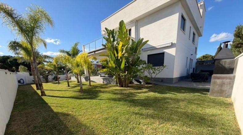 Barcelona - Sant Joan Despí - 600m2