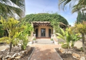 Chalet independiente con terreno en venta en la España, Alicante, ref: TR398587 foto