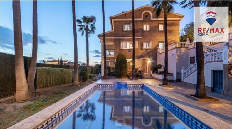 Granada - Гранада - 1264m2