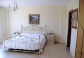Chalet independiente con terreno en venta en la España, Benidorm, ref: TR397909 foto
