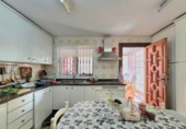 Отдельно стоящий дом с участком на продажу в городе Малага Фото