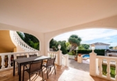Отдельно стоящий дом с участком на продажу в городе Moraira Фото