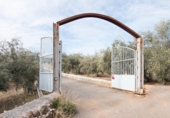 Chalet independiente con terreno en venta en la España, Granada, ref: TR397911 foto