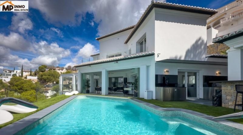 Pontevedra - O Rial - 847m2