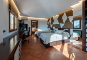 Chalet independiente con terreno en venta en la España, Calpe, ref: TR398244 foto