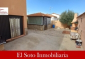 Xalet independent amb terreny en venda a Méntrida ref.: TR386301 foto