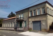 Дом с участком на продажу в городе Fene. Фото