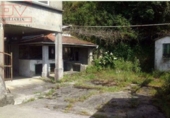 Дом с участком на продажу в городе Fene. Фото