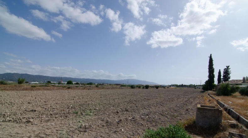 Sevilla - Gines - 2367m2