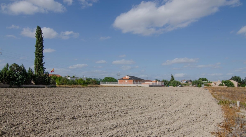 Sevilla - Gines - 2367m2