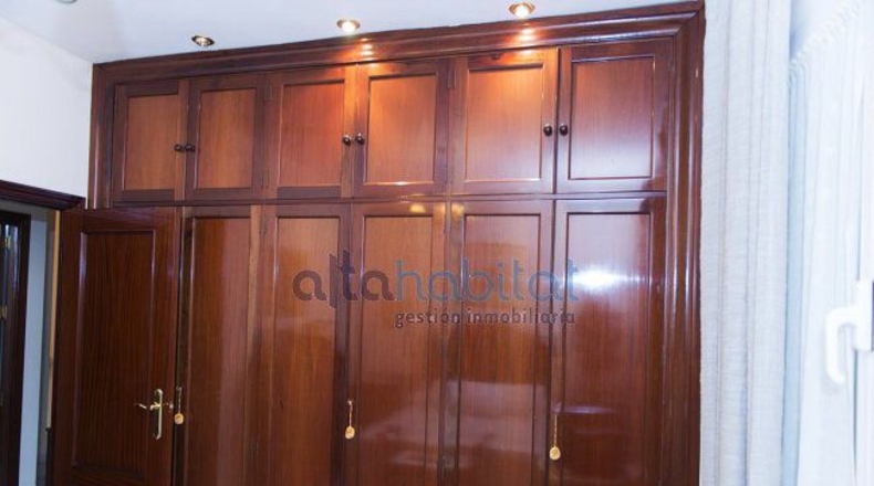 Севилья - Dos Hermanas - 700m2