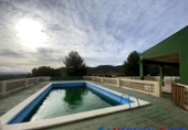 Xalet independent amb terreny en venda a Villena ref.: TR385654 foto
