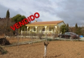Chalet independiente con terreno en venta en Villanueva del Rosario ref: TR385988 foto