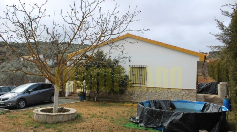 Málaga - Villanueva del Rosario - 2300m2