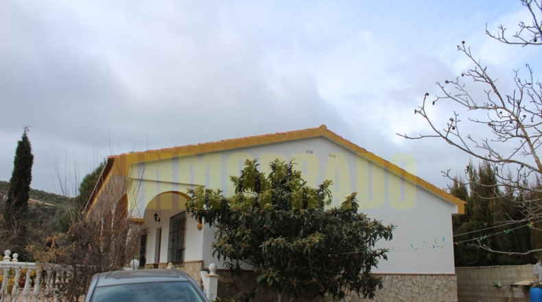 Málaga - Villanueva del Rosario - 2300m2