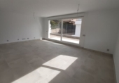 Таунхаус с участком на продажу в городе Torrelodones Фото