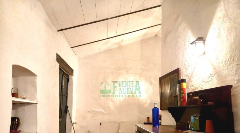Badajoz - Fregenal de la Sierra - 9621m2