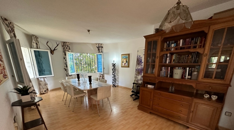 Castellón - Алькала де Чиверт - 1661m2