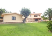 Villa con terreno en venta en Alcossebre ref: TR386705 foto