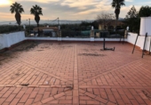 Chalet independiente con terreno en venta en Lora del Río ref: TR387804 foto