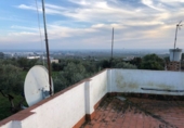 Chalet independiente con terreno en venta en Lora del Río ref: TR387804 foto