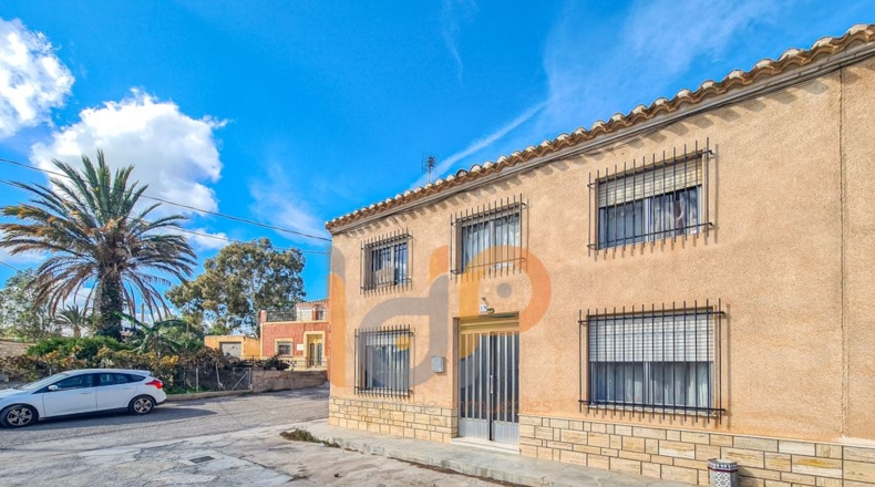Almería - Zurgena - 469m2